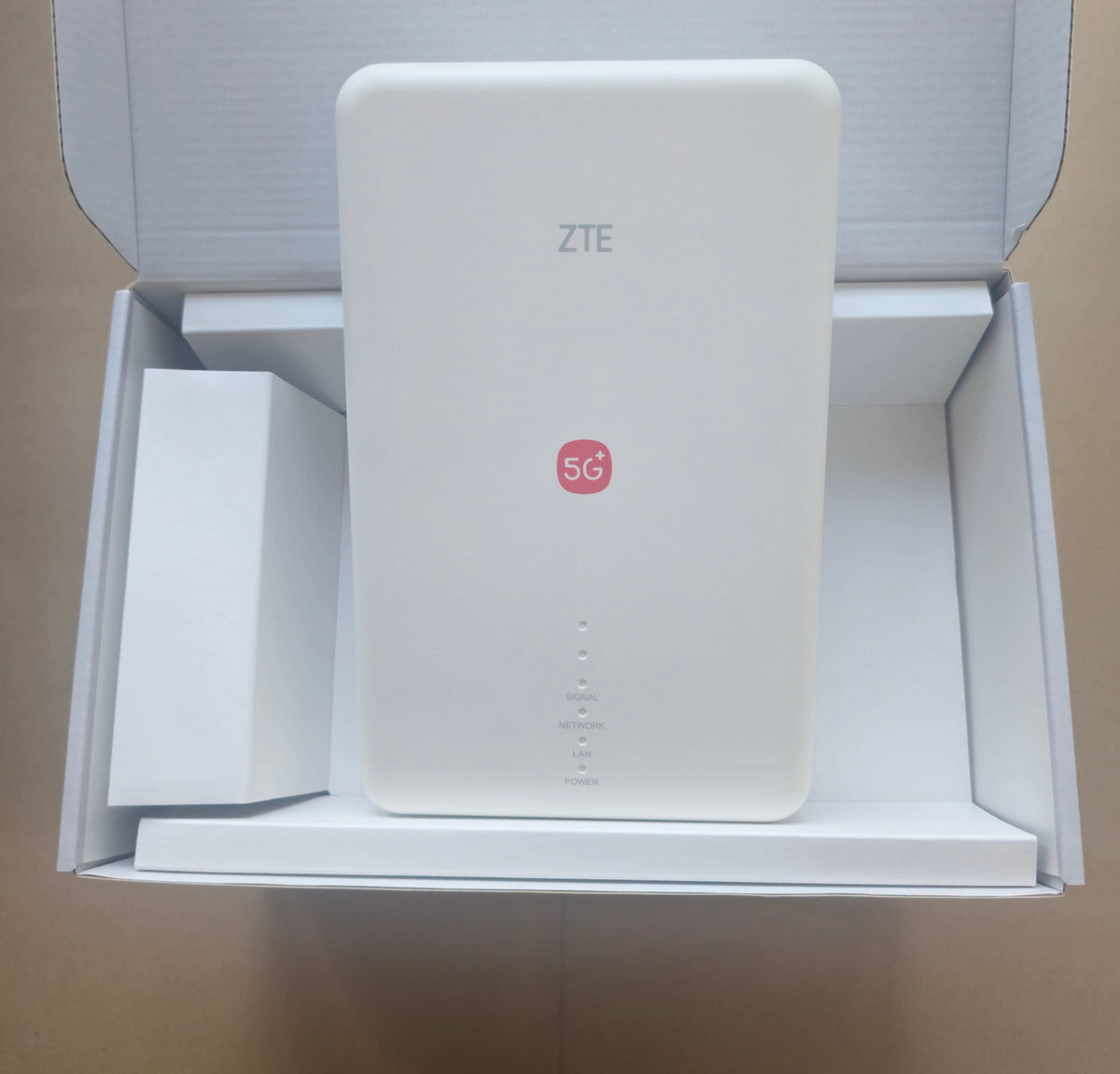 ZTE G5 Max WiFi MC7523 SDX75 5G Indoor & Outdoor CPE Router WiFi 7 BE3600