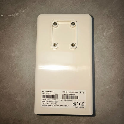 Trois routeurs CPE 5G extérieurs ZTE MC7010 Ethernet 2,5G RJ45 POE