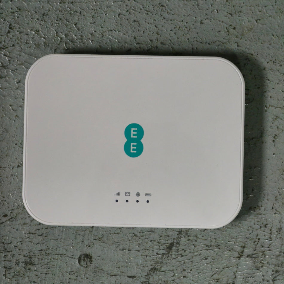 Point d'accès 5G Alcatel 5GEE Mobile WiFi 6 QTAD52E 6460 mAh